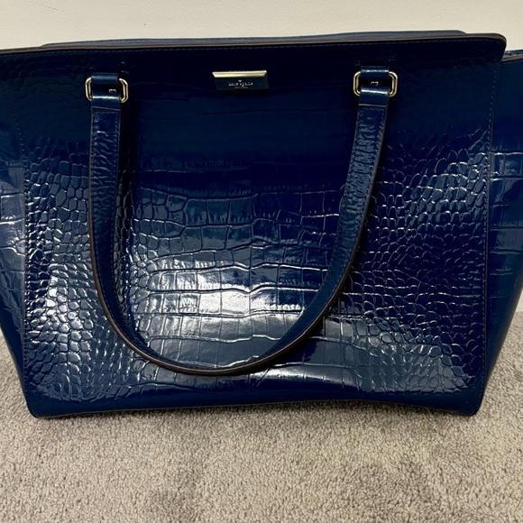 Kate Spade Elegant Navy Blue Crocodile-Embossed Tote Bag - Picture 1 of 3